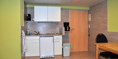 Monteurwohnung - Küche: eigene Küche - Wandlitz - Küche von Zimmer 1 im Soutarrain - Zimmervermietung-Velten