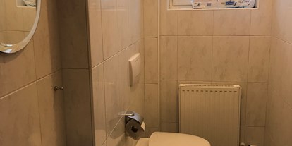 Monteurwohnung - Badezimmer: eigenes Bad - Bad Füssing Würding - Monteurwohnungen Innviertel