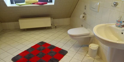 Monteurwohnung - Zimmertyp: Doppelzimmer - Martinshöhe - Geräumiges Badezimmer der Monteurunterkunft - Ferienwohnung Maiwald