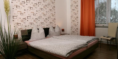 Monteurwohnung - Schnega - Schlafzimmer - Ferienwohnung 3 Zimmer 6 Betten