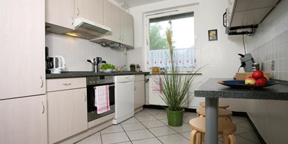 Monteurwohnung - Badezimmer: eigenes Bad - Tylsen - Küche - Ferienwohnung 3 Zimmer 6 Betten
