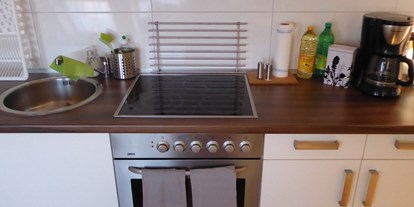 Monteurwohnung - Kühlschrank - PLZ 23570 (Deutschland) - Die Küche - Storchennest Dassow