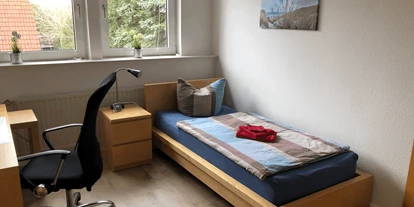 Monteurwohnung - Zimmertyp: Einzelzimmer - Seedorf (Rotenburg (Wümme)) - 1. Schlafzimmer 
Einzelbett - Ferienhaus Ahlerstedt - Ahrensmoor 