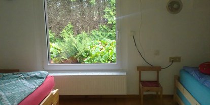 Monteurwohnung - Einzelbetten - PLZ 14558 (Deutschland) - Schlafzimmer mit Stapelbetten - Ferienhaus Joey