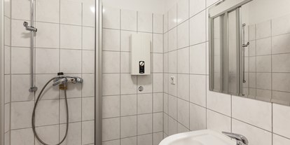 Monteurwohnung - Badezimmer: Gemeinschaftsbad - Sprockhövel - Knotenpunkt Wuppertal
