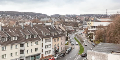 Monteurwohnung - Parkplatz: kostenlose Parkplätze in der Straße - PLZ 58456 (Deutschland) - Knotenpunkt Wuppertal