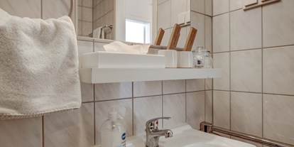 Monteurwohnung - Einzelbetten - Altrip - Bad mit Dusche - Marooms