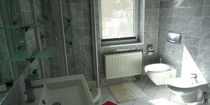 Monteurwohnung - Zimmertyp: Doppelzimmer - Pokrent - Bad - Monteurwohnung Nähe Schwerin