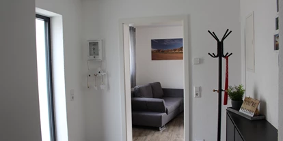 Monteurwohnung - Zimmertyp: Doppelzimmer - Bad Urach - Flur - Ferienwohnung Am Weissgerber