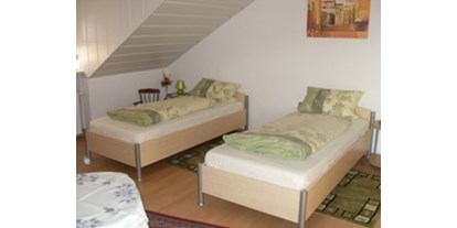 Monteurwohnung - Zimmertyp: Doppelzimmer - PLZ 97421 (Deutschland) - Schlafzimmer der Monteurwohnung - Monteur - Hildegard Graef