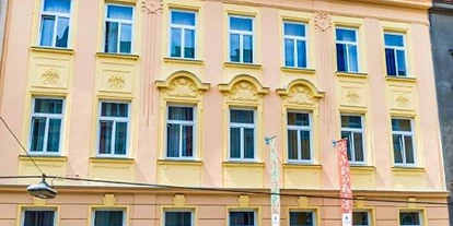 Monteurwohnung - Bettwäsche: Bettwäsche inklusive - Wien Ottakring - Jugendstilhaus in ruhiger Seitenstraße - Apartment Top 5 mit 70 m2