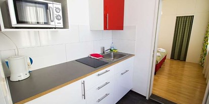 Monteurwohnung - Badezimmer: eigenes Bad - Enzersfeld im Weinviertel - Vollausgestattete Küchen - Apartment Top 5 mit 70 m2