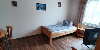 Monteurwohnung - Zimmertyp: Doppelzimmer - Bad Steben - Einzelzimmer in Wohnung 2 - Gästehaus Weißes Lamm