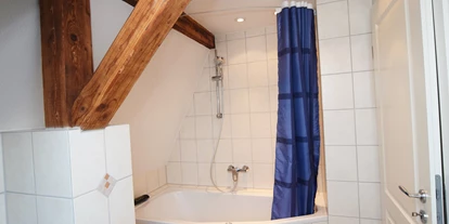Monteurwohnung - Badezimmer: Gemeinschaftsbad - Wannweil - Arbeiterzimmer Nürtingen