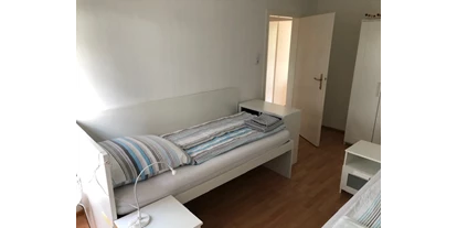 Monteurwohnung - Badezimmer: eigenes Bad - Delmenhorst Bungerhof - Doppelzimmer - Monteurwohnung Lesum