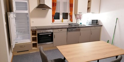 Monteurwohnung - Küche: eigene Küche - Leoben Innenstadt - Leoben, Apartments für Monteure