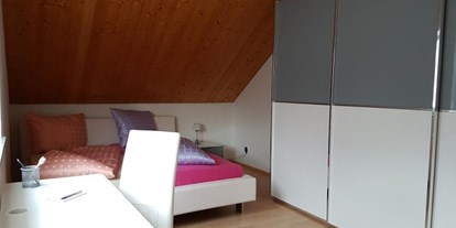 Monteurwohnung - Küche: Küchenmitbenutzung - Saarbrücken - Graues Zimmer OG - Zimmervermietung Schmidt/Müller Heusweiler