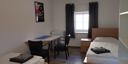 Monteurwohnung - Zimmertyp: Mehrbettzimmer - Schlüßlberg - Zimmerbeispiel - Monteurzimmer in Ruhelage mit Parkplatz