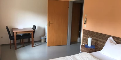 Monteurwohnung - Art der Unterkunft: Gästezimmer - Schauersberg - Monteurzimmer in Ruhelage mit Parkplatz