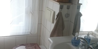 Monteurwohnung - Kühlschrank - PLZ 16928 (Deutschland) - Bad, Dusche, Badewanne, Toilette, Fön - Ferienhaus "Landleben" 