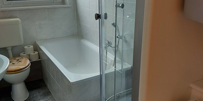 Monteurwohnung - Zimmertyp: Doppelzimmer - Garz (Vorpommern-Rügen) - Badezimmer - Gästewohnung bis 6 Personen Pauschalpreis 50€