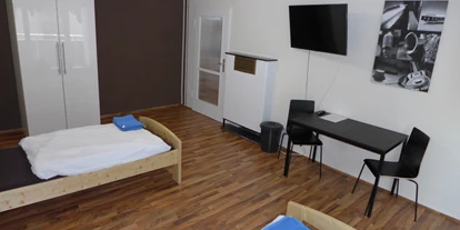 Monteurwohnung - Art der Unterkunft: Gästezimmer - PLZ 76229 (Deutschland) - Einzelbetten - 150 Betten - Häuser, Wohnungen, Karlsruhe, Wörth...
