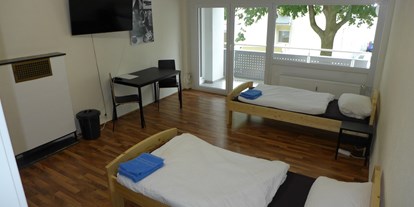 Monteurwohnung - Zimmertyp: Doppelzimmer - Ötigheim - Monteurzimmer mit TV - 150 Betten - Häuser, Wohnungen, Karlsruhe, Wörth...
