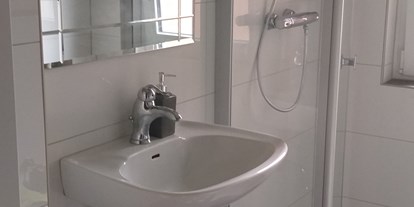 Monteurwohnung - Kühlschrank - Amberg (Amberg) - Badezimmer - Ferienwohnung