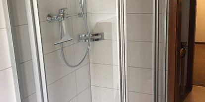 Monteurwohnung - Badezimmer: eigenes Bad - Stühlingen - Stephan Wutöschingen 