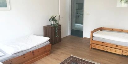 Monteurwohnung - Zimmertyp: Doppelzimmer - Holzheim am Forst - Dreibettzimmer - Gut geschlafen