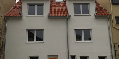 Monteurwohnung - Balkon - Untereisesheim - Hausansicht hinten - Monteurzimmer Heilbronn Südstrasse