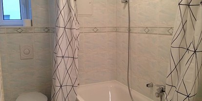 Monteurwohnung - Badezimmer: eigenes Bad - Schöneiche bei Berlin Schöneiche - Monteurwohnung Wendenschloß