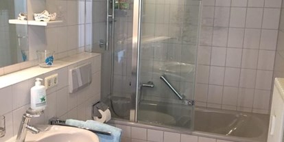 Monteurwohnung - Zimmertyp: Doppelzimmer - Lörrach Brombach Bühl - Badezimmer - Ferienwohnung Sonnenschein