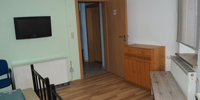 Monteurwohnung - Badezimmer: Gemeinschaftsbad - Eckental Nürnberg - Monteurzimmer NÜRNBERG