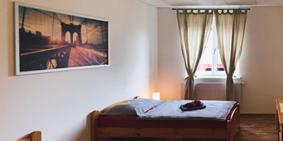Monteurwohnung - Bettwäsche: Bettwäsche inklusive - Wien Ottakring - Zweibettzimmer - rooms2rent