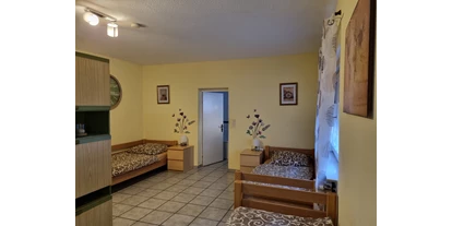 Monteurwohnung - Zimmertyp: Mehrbettzimmer - PLZ 60437 (Deutschland) - Haus "OM", für 1 - 16 Personen, 23 km bis Frankfurt/ M - Nord