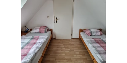 Monteurwohnung - Zimmertyp: Doppelzimmer - Wehrheim - Haus "OM", für 1 - 16 Personen, 23 km bis Frankfurt/ M - Nord