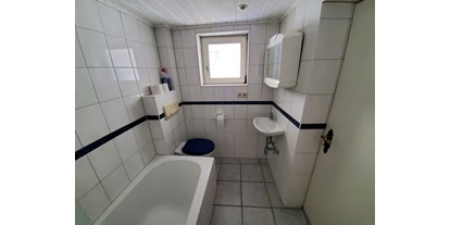 Monteurwohnung - Zimmertyp: Mehrbettzimmer - Rosbach vor der Höhe - Haus "OM", für 1 - 16 Personen, 23 km bis Frankfurt/ M - Nord