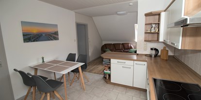 Monteurwohnung - Einzelbetten - Glasewitz - Küche Blick zur Diele - Ferienwohnung 18279 Vietgest