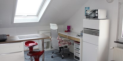 Monteurwohnung - Zimmertyp: Einzelzimmer - PLZ 79194 (Deutschland) - Büroecke - Appartement am Elzdamm nahe Freiburg/Europapark