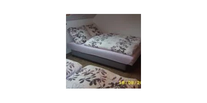 Monteurwohnung - Bettwäsche: Bettwäsche inklusive - Norden Leybuchtpolder - Schlafzimmer II mit aufgekapptem Schlafsofa - Haus Weda