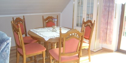 Monteurwohnung - Zimmertyp: Doppelzimmer - Krummhörn - Essbereich Wohnung II - Haus Weda