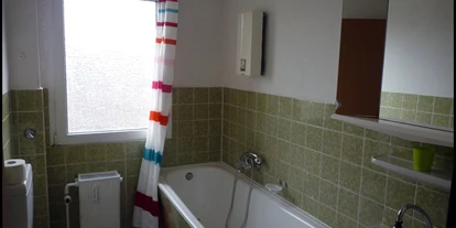 Monteurwohnung - Zimmertyp: Mehrbettzimmer - Essen - Badezimmer der Monteurwohnung Duisburg - Alfa-Wohnung