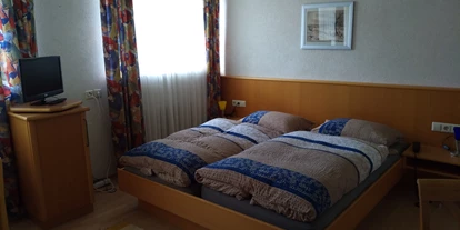 Monteurwohnung - Zimmertyp: Doppelzimmer - Bad Urach - Doppelzimmer auch als Einzelzimmer belegbar gegen aufpreis - Wohnen im Gruenen