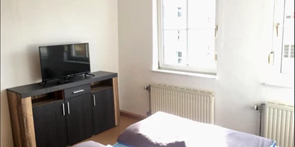 Monteurwohnung - Zimmertyp: Doppelzimmer - Freital - Schlafzimmer 1 - FeWo Dresden Laubegast