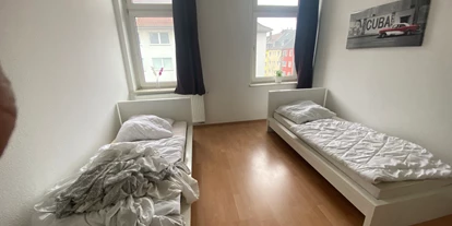 Monteurwohnung - Bettwäsche: Bettwäsche inklusive - PLZ 45879 (Deutschland) - Schlafzimmer I - S202 Apartments