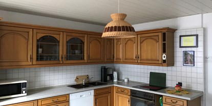 Monteurwohnung - Küche: eigene Küche - Bensdorf - Küche komplett ! - Monteurzimmer 39307 Brettin