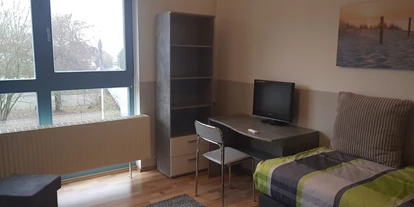 Monteurwohnung - Zimmertyp: Mehrbettzimmer - Mega Monteurzimmer in Appartement mit 148 qm in Bleichenbach 38 km von Frankfurt am Main entfernt 