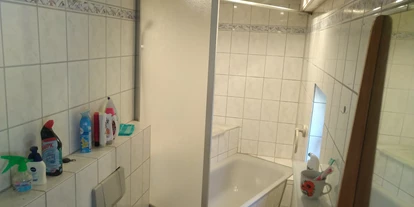 Monteurwohnung - Badezimmer: eigenes Bad - Söhrewald - Bad - Monteurzimmer Bergheim