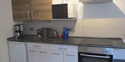 Monteurwohnung - Zimmertyp: Mehrbettzimmer - Küps - Küche mit Ofen,Kochfeld,Mikrowelle - Wruck,bei alf und inge